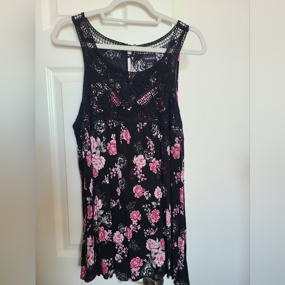 Torrid Black and Pink Floral Lace Top Plus Size 18/20